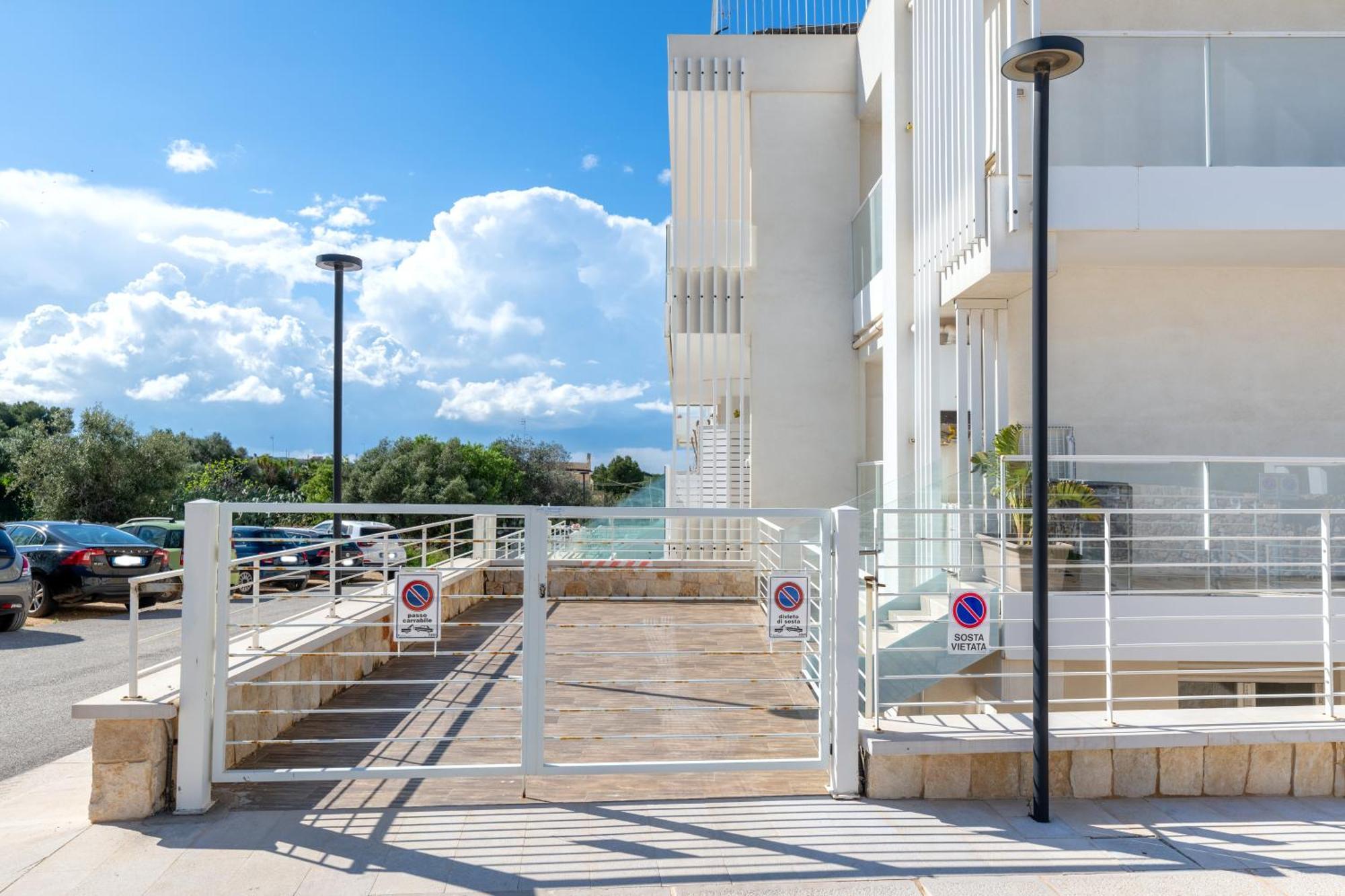 Exclusive Deluxe Apt Up To 6 People & Heated Tub Polignano a Mare Kültér fotó